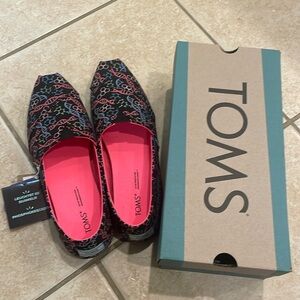NWT Toms Alpargata Black Glow in the Dark DNA Canvas